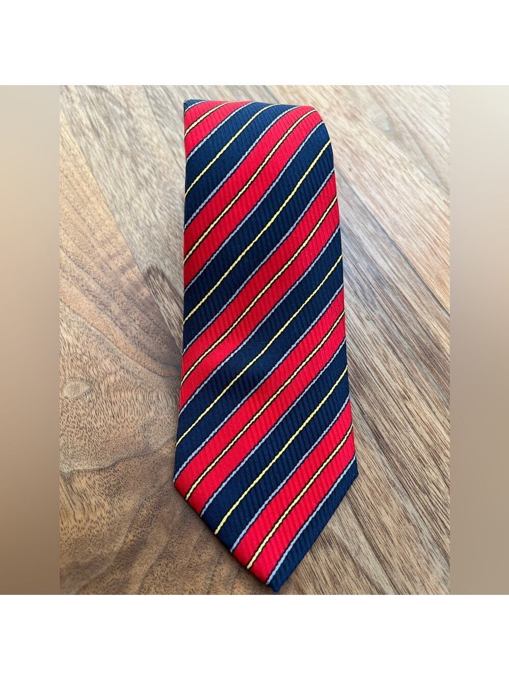 VINTAGE GIVENCHY Gentleman Paris Neck Tie 100% Silk Diagonal Stripe Made Italy